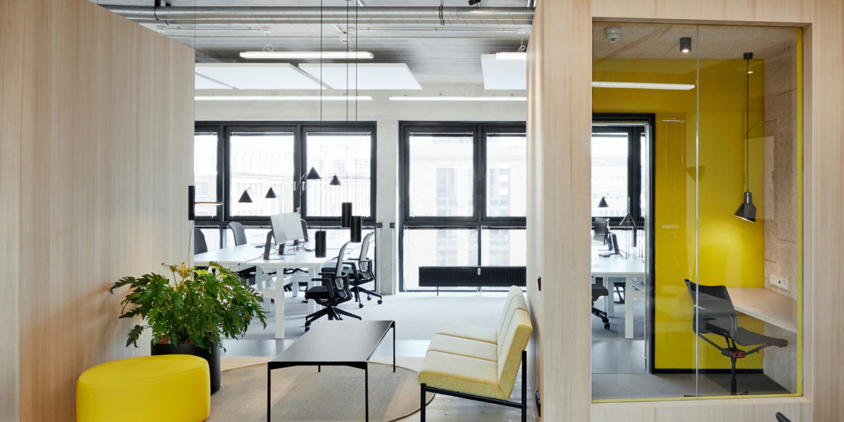 Die perfekte Wohnzimmerlampe für Ihr Büro im Wohnzimmer: Funktionalität und Atmosphäre vereint